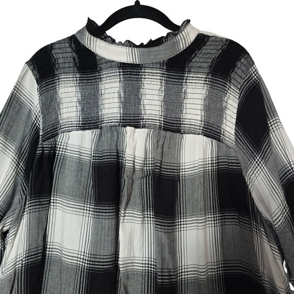 Lane Bryant Womens Black White Plaid Bell Sleeve Smocked Neck Tunic Top 22 Boho - Picture 2 of 8